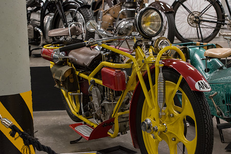 阿略摄影照片_在卡尼略的摩托车博物馆暴露的老摩托车，并且