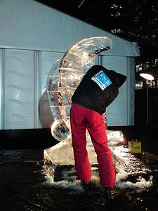 2010 年 1 月 15 日在伦敦金丝雀码头举行的冰雕节