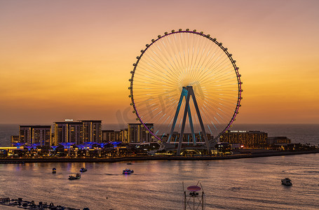 蓝水摄影照片_蓝水岛 Ain Dubai 观景轮上的灯光秀