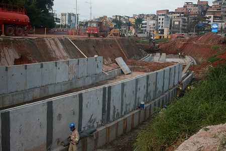 BRT系统专用车道建设