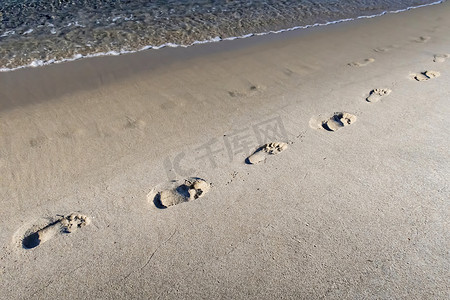 从海边的海景在夏季作为背景