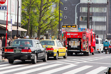 原宿购物街主要十字路口交通堵塞