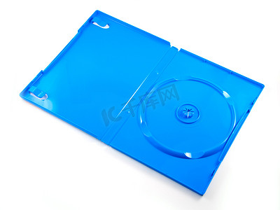 在白色上隔离的 DVD 光盘的蓝色盒子