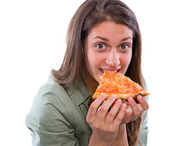 十几岁的女孩吃披萨