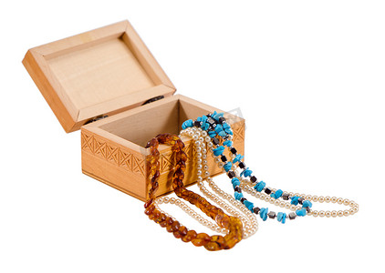 琥珀色珍珠项链首饰木盒隔离