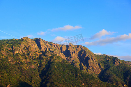 莫塔罗内山