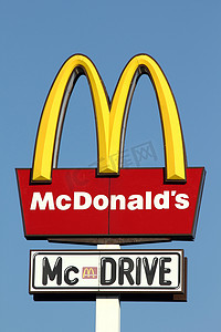 logo品牌墙摄影照片_麦当劳标志