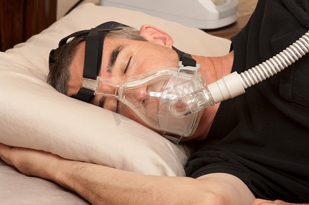 睡眠呼吸暂停和 CPAP