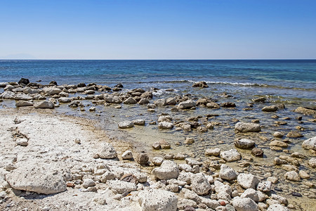 从海边的海景在夏季作为背景