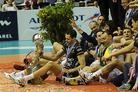 CEV Volley Champions League 2010/2011 - 四强 - 特伦蒂诺 Betclic 球员庆祝胜利
