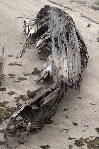 船古船摄影照片_一艘古船坠毁后的骨架