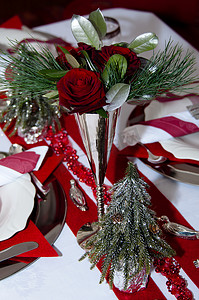 红色圣诞餐桌