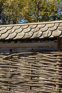 农业文化墙摄影照片_柳条栅栏的民族景观