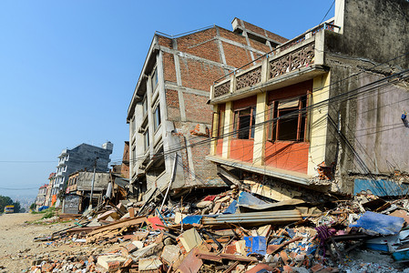 q版地震龙摄影照片_尼泊尔地震