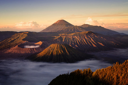 印尼婆罗摩火山