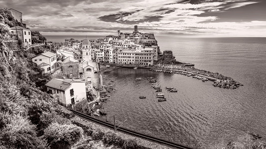 五渔村 Vernazza 的全景复古景观