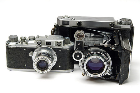 两个老相机