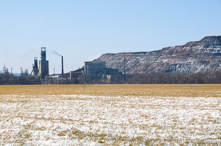 煤矿开采摄影照片_乌克兰的煤矿开采