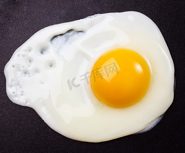 蛋黄摄影照片_煎鸡蛋