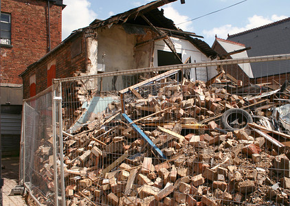 瓦砾摄影照片_倒塌的建筑物