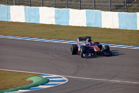 红牛二队 F1 车队，丹尼尔里卡多，2011 年