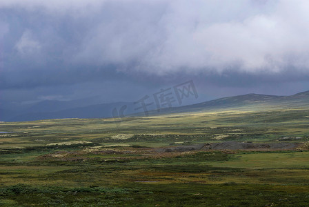 挪威 Torpo 和 Hemsedal 之间的山地景观