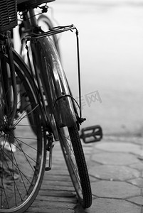车轮的辐条摄影照片_自行车摘要