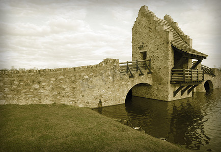 彩色圆弧摄影照片_彩色古代中世纪复制桥