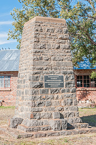 开拓者百年纪念碑在雷德斯堡
