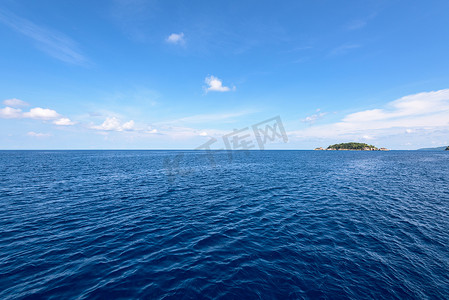 Mu Koh Similan 的小岛和蓝海