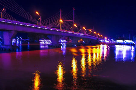 旅行社素材下载摄影照片_单击下载以保存 Mae Nam Ta Pi Bridge At Night mp3 youtube com
