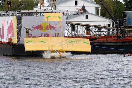 里加的 Flugtag 比赛