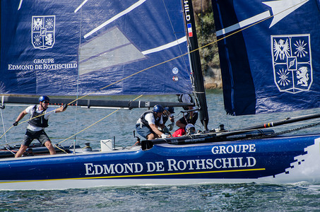 Groupe Edmond de Rothschild 参加极限帆船比赛