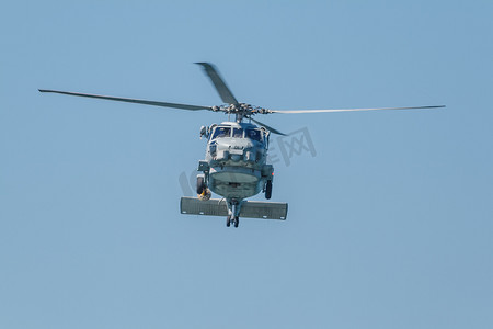 直升机 SH-60B 海鹰