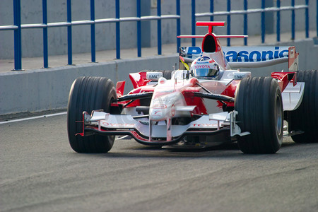 丰田汽车摄影照片_丰田 F1 车队，Olivier Panis，2006