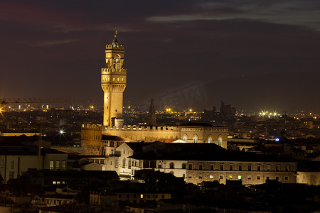 佛罗伦萨，从米开朗基罗广场看旧宫的夜景