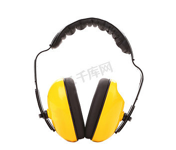 黄色防护耳罩。