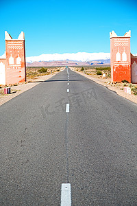 格拉迪斯摄影照片_托德拉峡谷摩洛哥村的大门