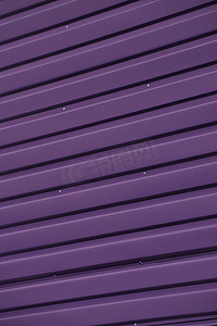 紫色波纹铁皮全画幅特写