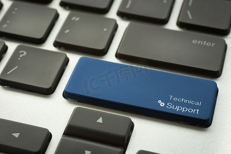 有印刷技术支持按钮的计算机键盘