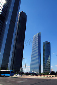 马德里现代城市的摩天大楼
