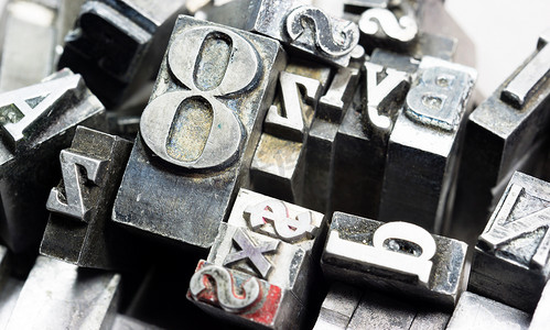 金属型印刷机排版过时的版式文本字母