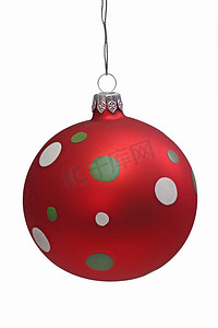 红色斑点的球摄影照片_圣诞树球