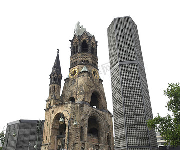 被轰炸的教会，柏林