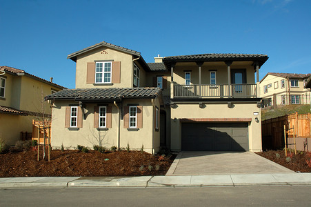北加州新开发项目中的现代住宅