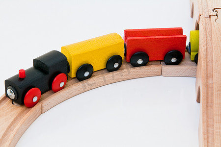 铁通样机摄影照片_铁路上的玩具火车