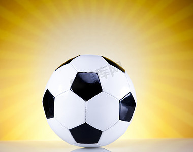 足球和阳光，生动多彩的主题