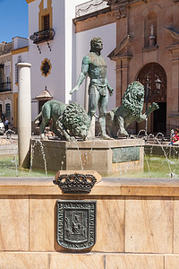西班牙隆达索科罗广场上的喷泉