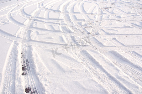 雪中​​追踪