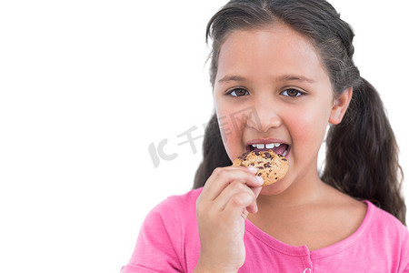 好的看的背景摄影照片_吃曲奇饼的愉快的小女孩